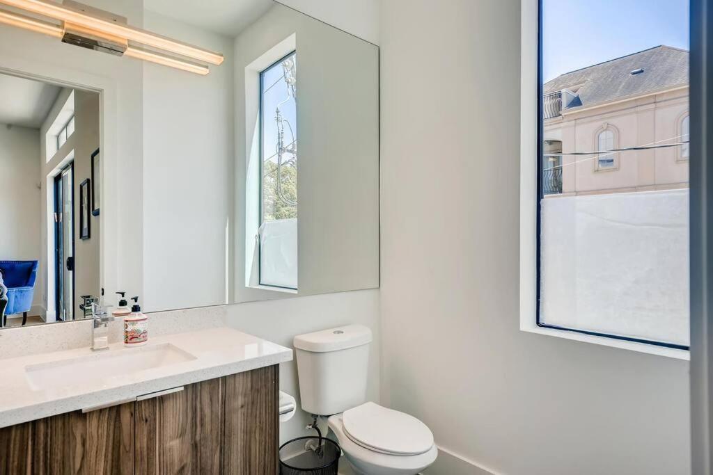 4 Story Home Mins To Downtown Houston With City Views Exterior foto