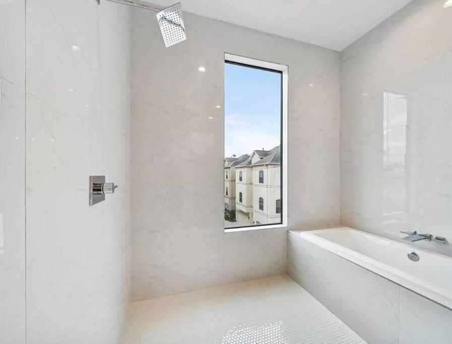 4 Story Home Mins To Downtown Houston With City Views Exterior foto
